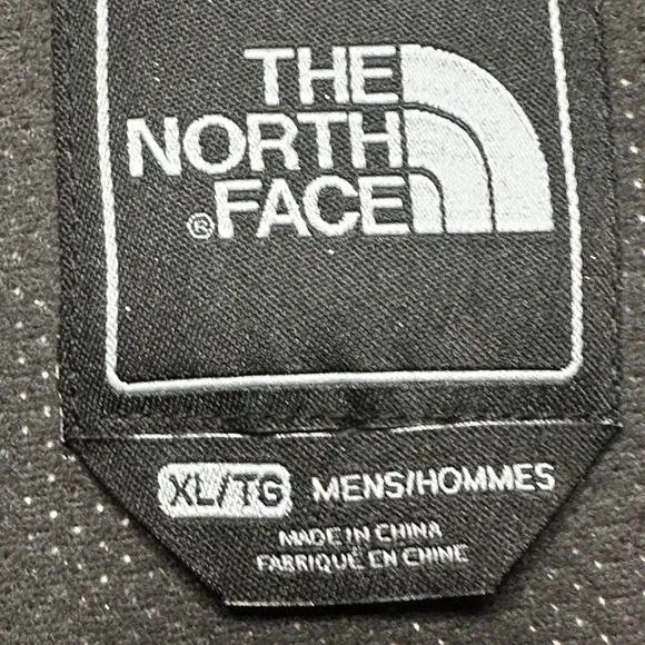 The North Face Men's Vibrant Red and Gray Performance Jacket - Picture 5 of 7